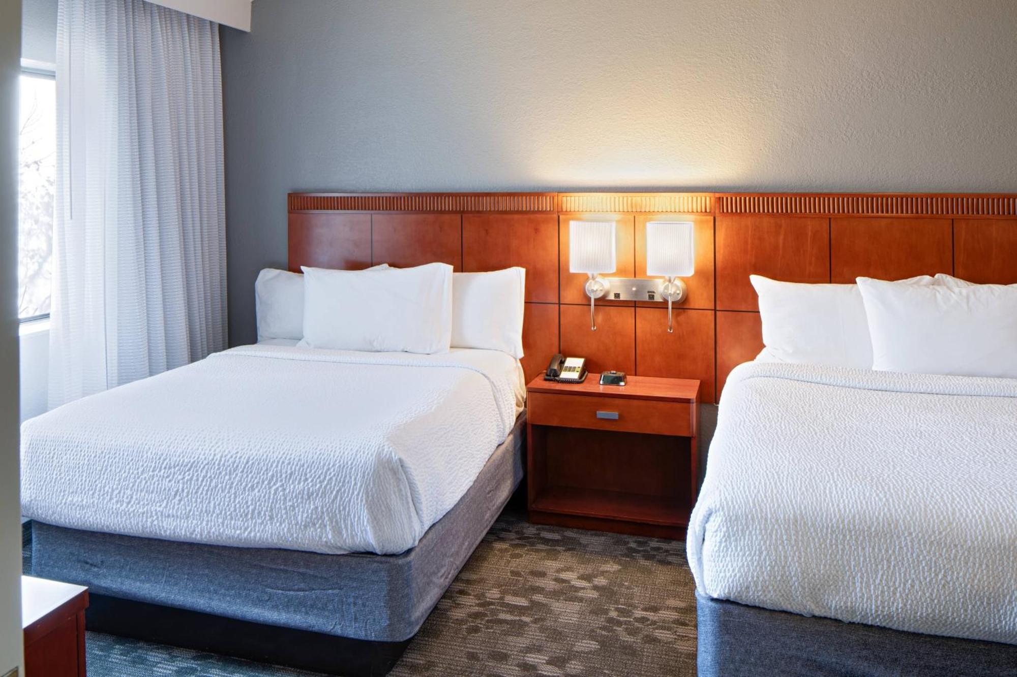 คอร์ตยาร์ด ซินซิแนตติ บลู แอช Hotel บลูแอช ภายนอก รูปภาพ