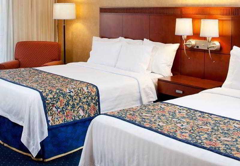 คอร์ตยาร์ด ซินซิแนตติ บลู แอช Hotel บลูแอช ภายนอก รูปภาพ